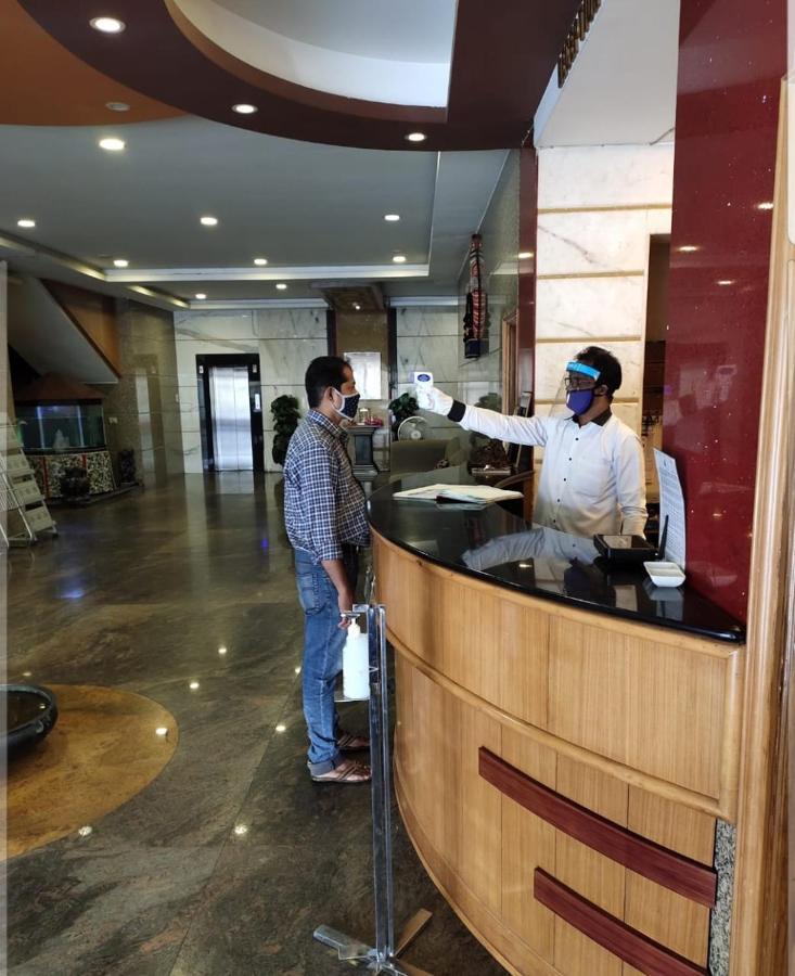 Hotel Sharada International Udupi Exteriör bild