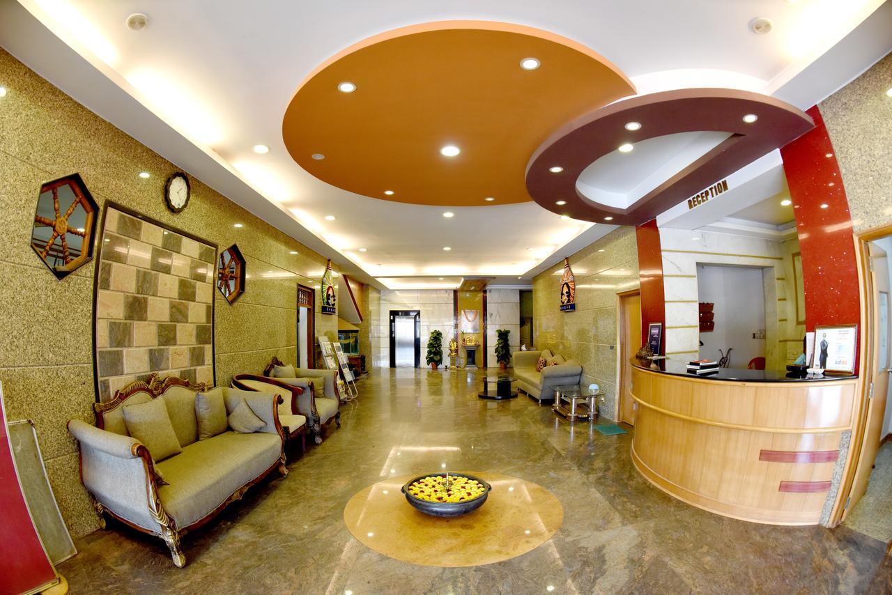 Hotel Sharada International Udupi Exteriör bild