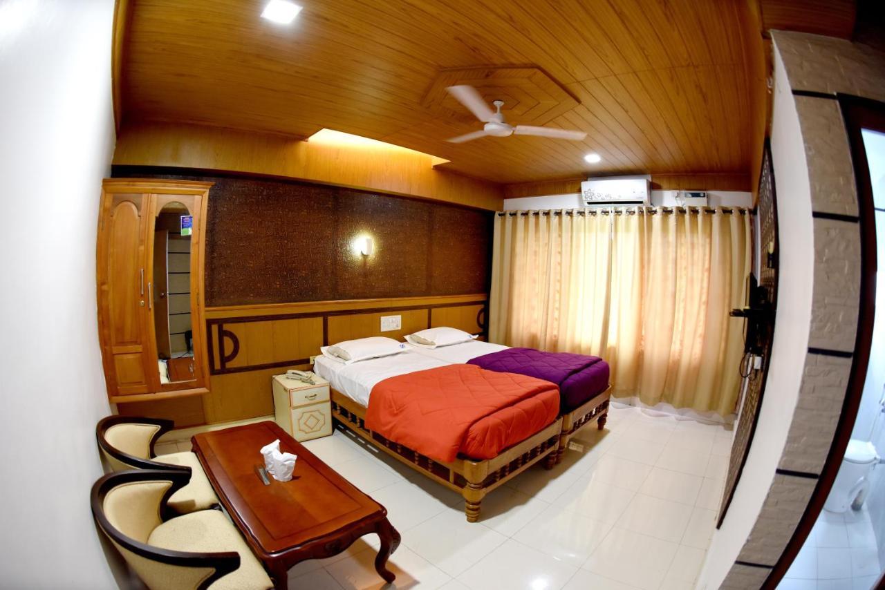 Hotel Sharada International Udupi Exteriör bild
