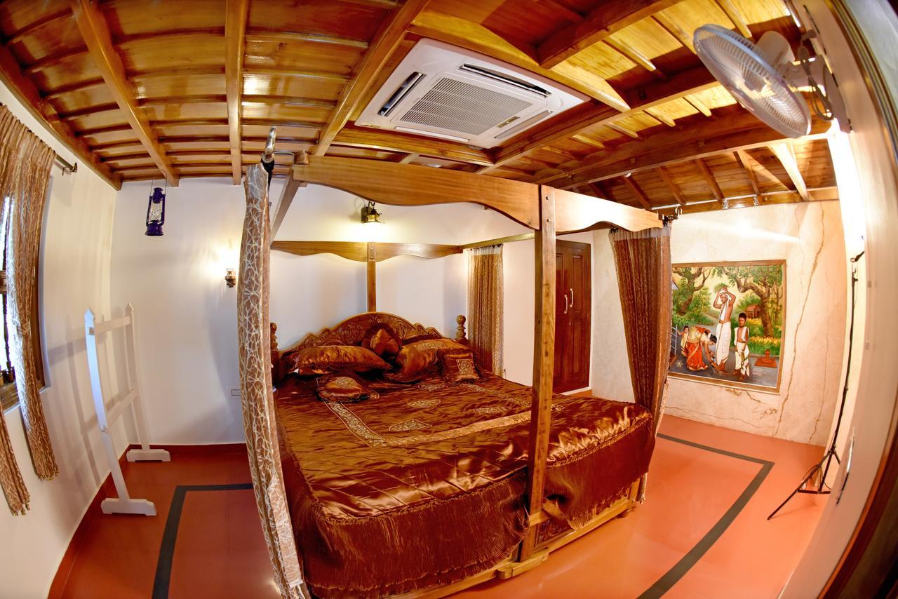 Hotel Sharada International Udupi Exteriör bild