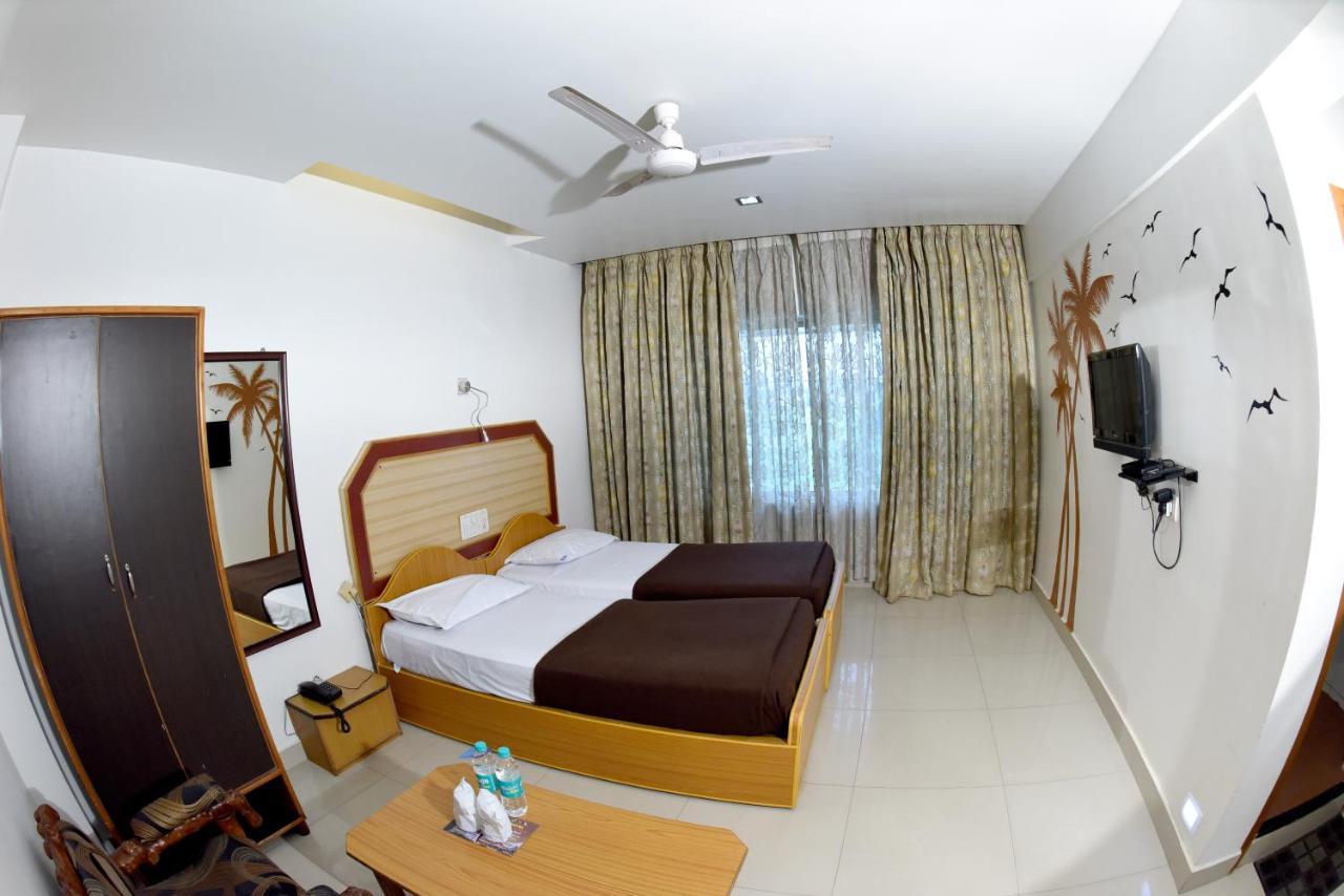 Hotel Sharada International Udupi Exteriör bild