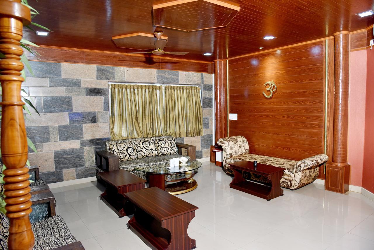 Hotel Sharada International Udupi Exteriör bild