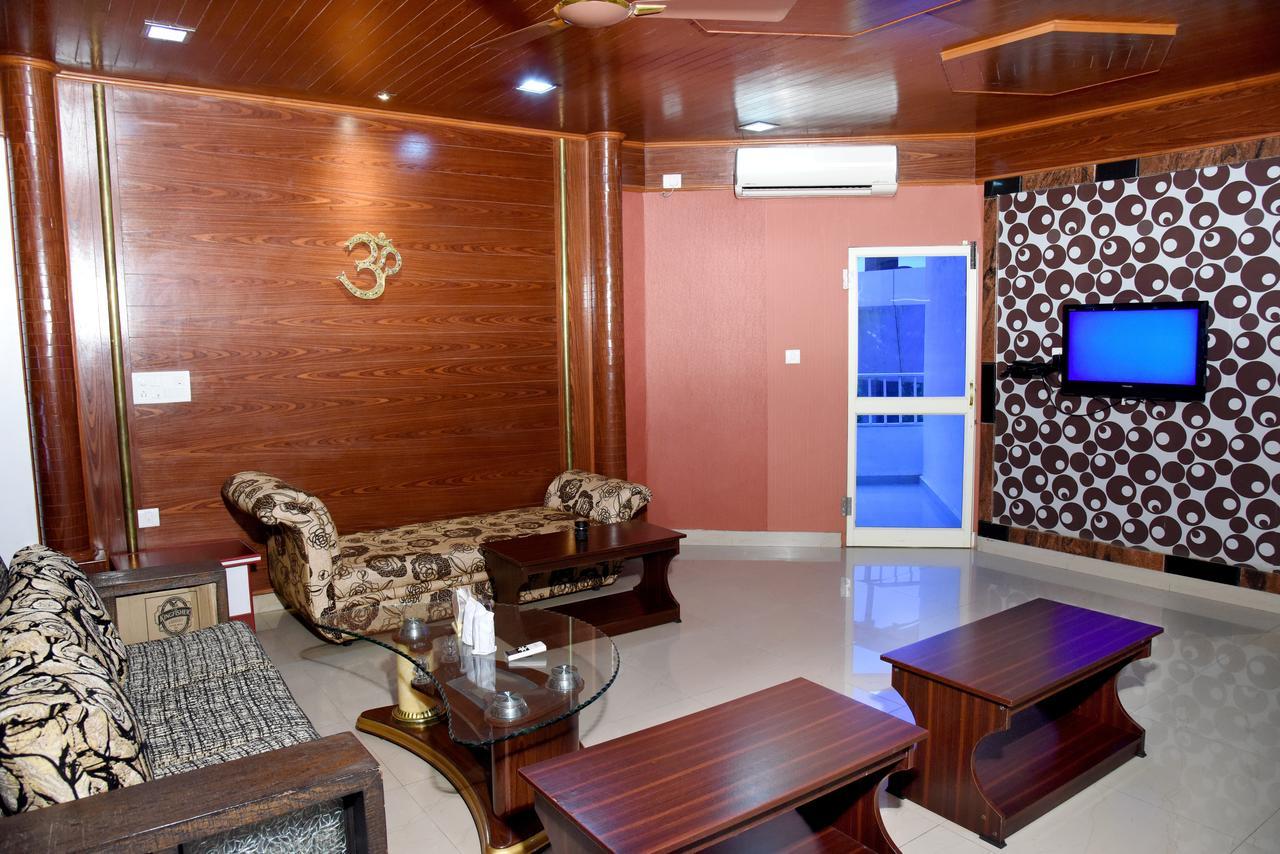 Hotel Sharada International Udupi Exteriör bild