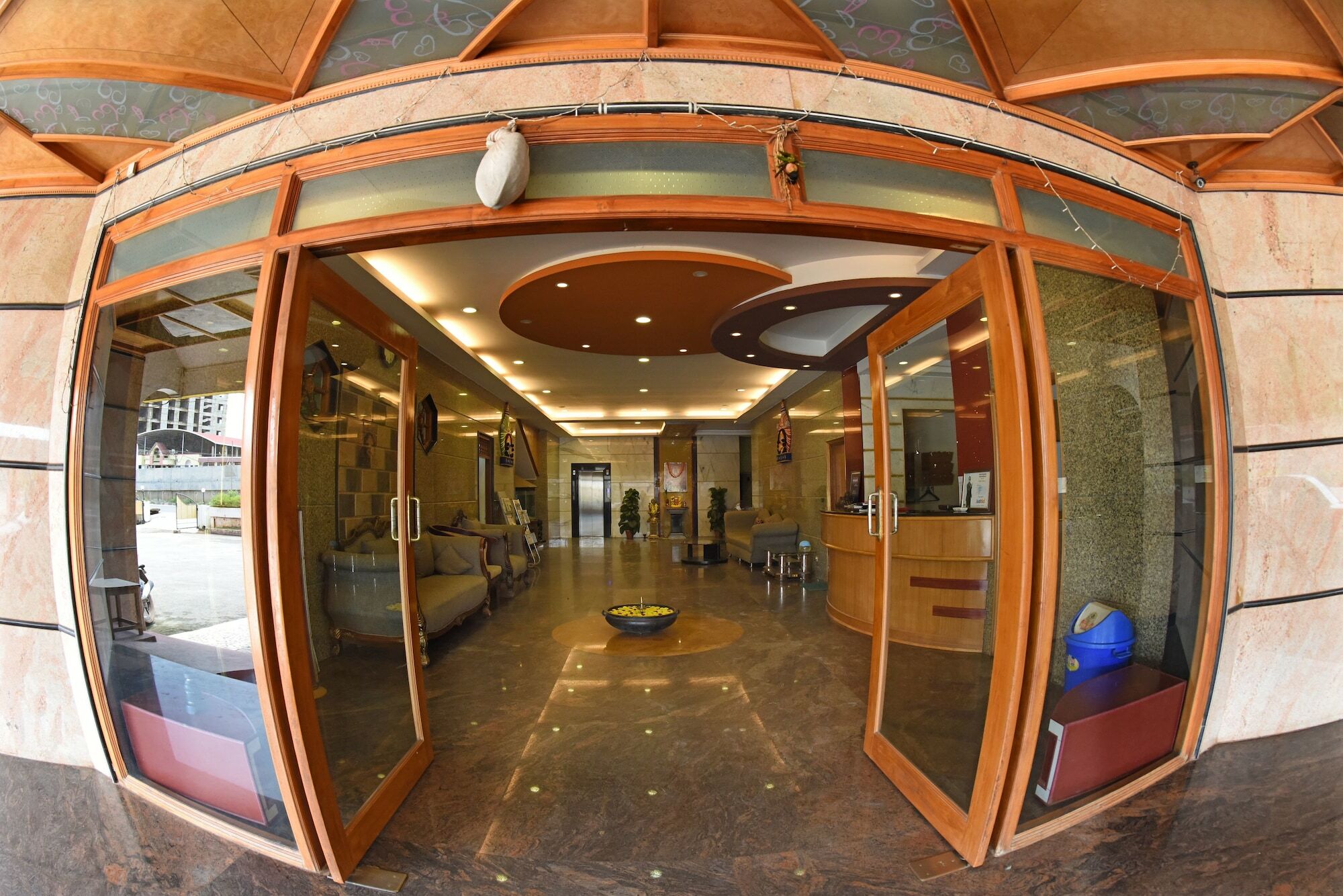 Hotel Sharada International Udupi Exteriör bild
